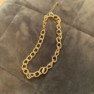 Chunky gold necklace